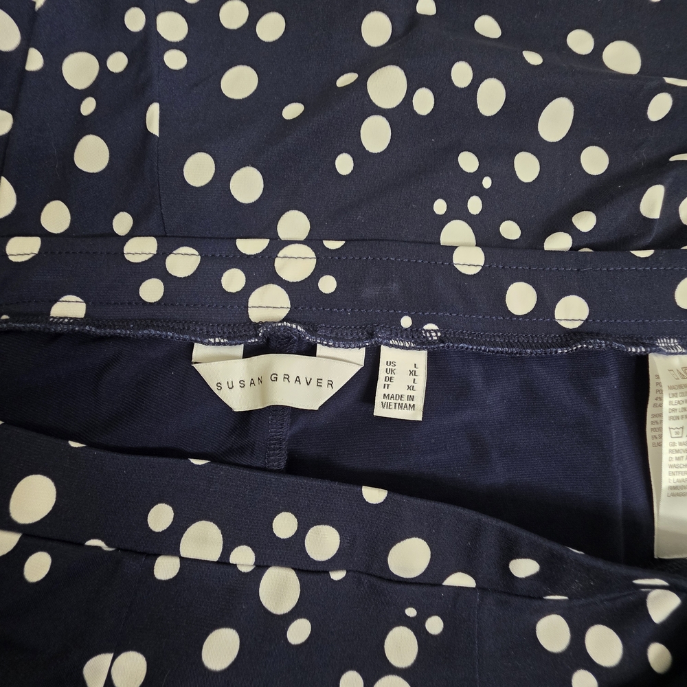 Susan Graver Polka Dot Skort - Picture 6 of 9